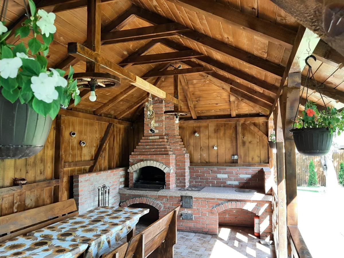 Casa Pricas Villa Moieciu de Jos Ngoại thất bức ảnh