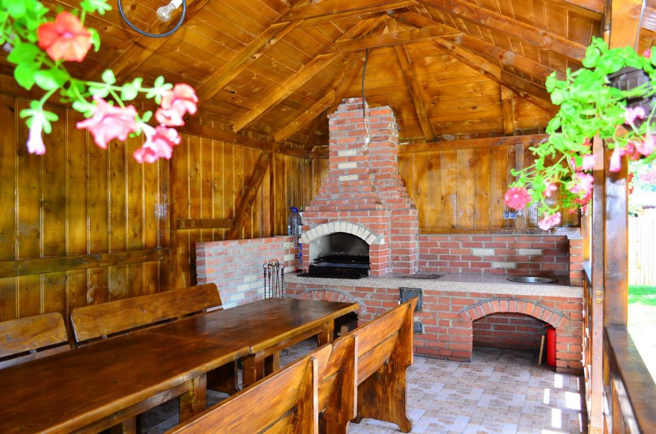 Casa Pricas Villa Moieciu de Jos Ngoại thất bức ảnh